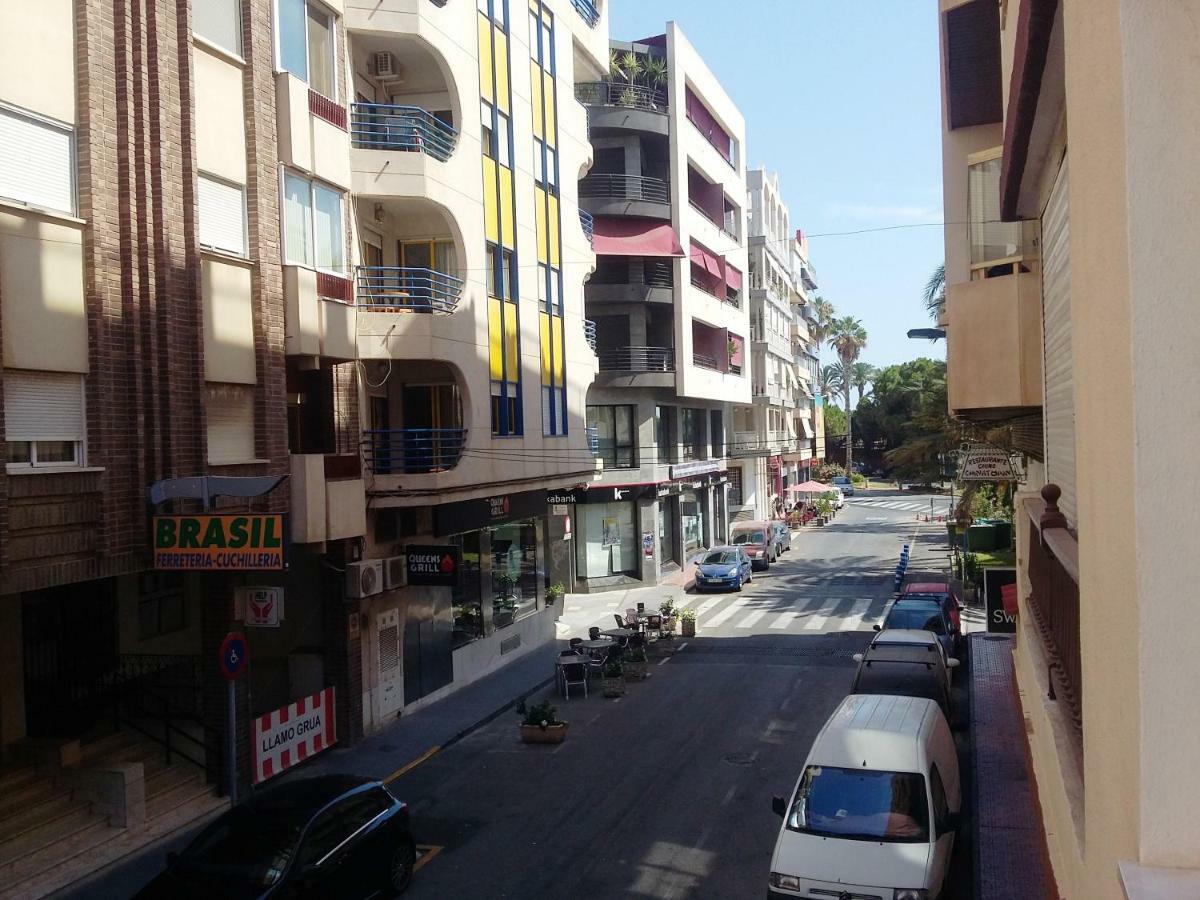 Апартаменти Downtown With Wifi & Tv Box Торрев'єха Екстер'єр фото